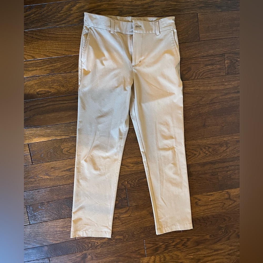 Vineyard vines performance pants -khaki color- size 12